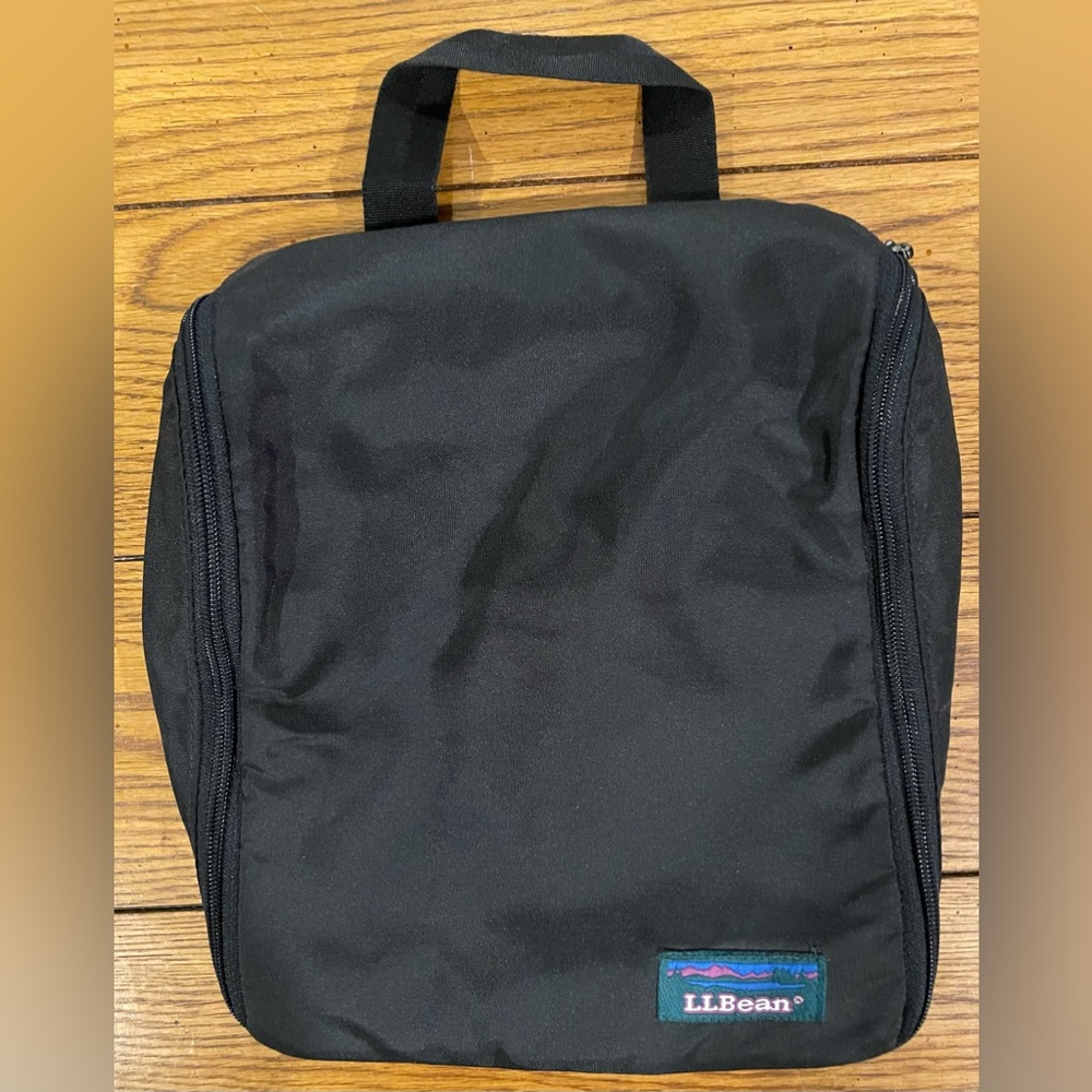 LIKE NEW Vintage L.L.Bean, organizer, black/emerald color, hanging capable